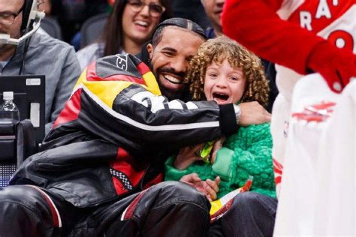 Drake Drops New Song and Video '8AM in Charlotte' - Watch