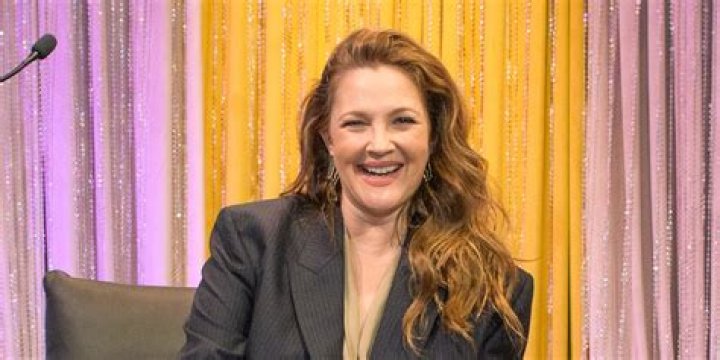 Drew Barrymore Cancels MTV Movie & TV Awards Hosting Plans Due to Writers' Strike
