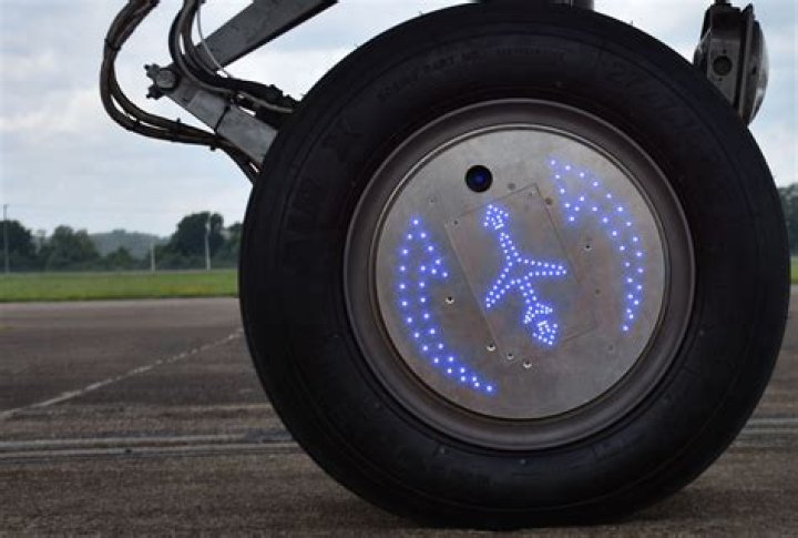 Düsseldorf Airport and WheelTug Agree to Conduct FASTGate Feasibility Study