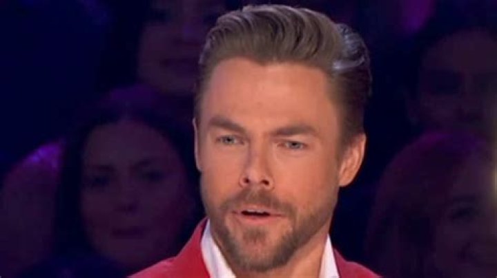 DWTS judge Derek Hough tells audience ‘be quiet’ as they boo his remarks on Taylor Swift Night