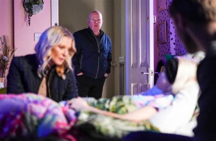 EastEnders' Lola 'aware her time ending' as final scenes approach
