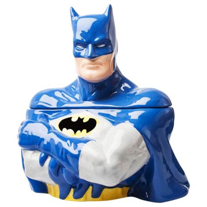 EE Exclusive: Batman Cookie Jar