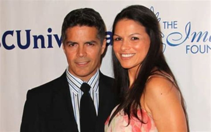 Elvimar Silva Age, Height, Nationality, Net Worth, Husband, Daughter