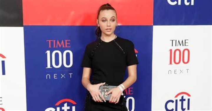 Emma Chamberlain Weight Gain: Understanding The Journey And Impact