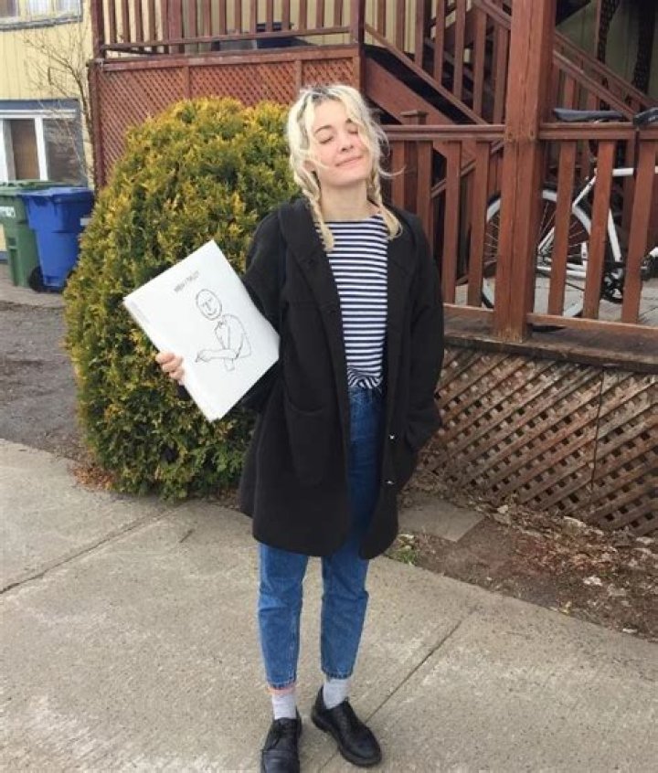 Emmanuelle Proulx Age, Height, Husband, Birthday, Net Worth