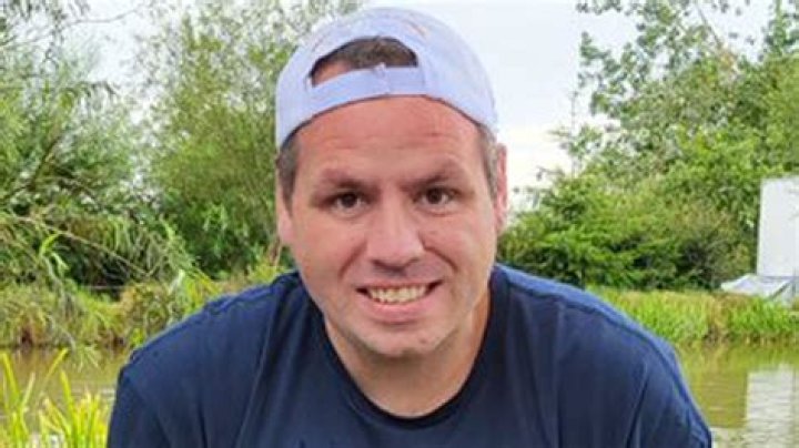 Ex-darts world champion told he ‘looks 10 years younger’ in rare public appearance as he tries hand at new sport