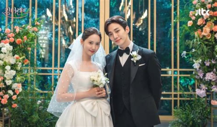 EXCLUSIVE: Anushka Sen on ringing new year in Korean way, sharing stage with King the Land’s Lee Junho, YoonA