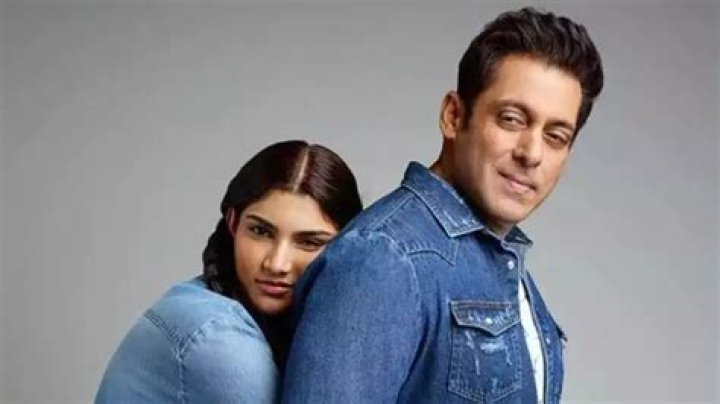EXCLUSIVE: Farrey star Alizeh Agnihotri reveals how Salman Khan reacted to her idea of becoming an actor