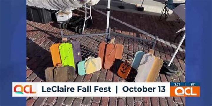 Fall for downtown LeClaire this weekend