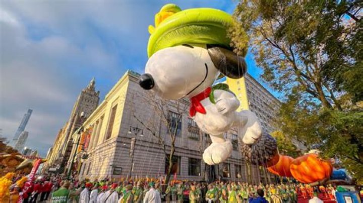 Families' fury at 'worst ever' Christmas parade featuring just three floats and lasting five minutes