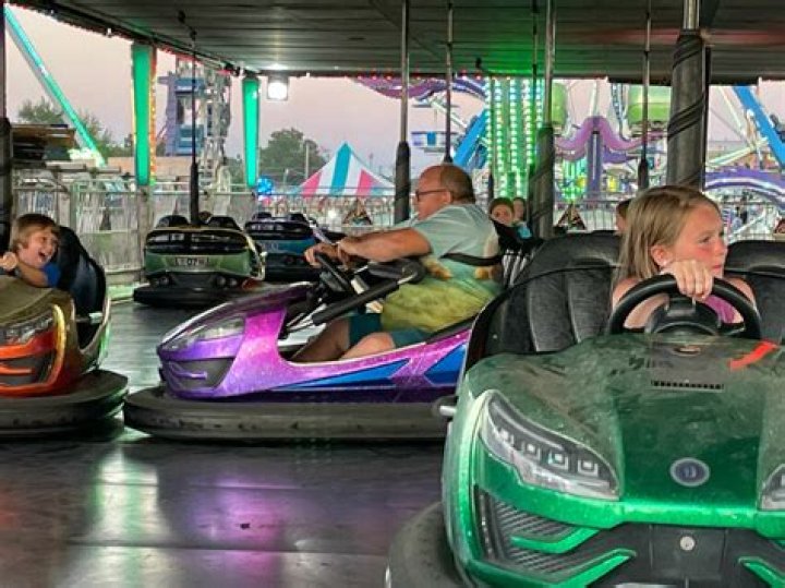 Felony child sex offender evaded background checks, state laws to work Illinois State Fair carnival rides