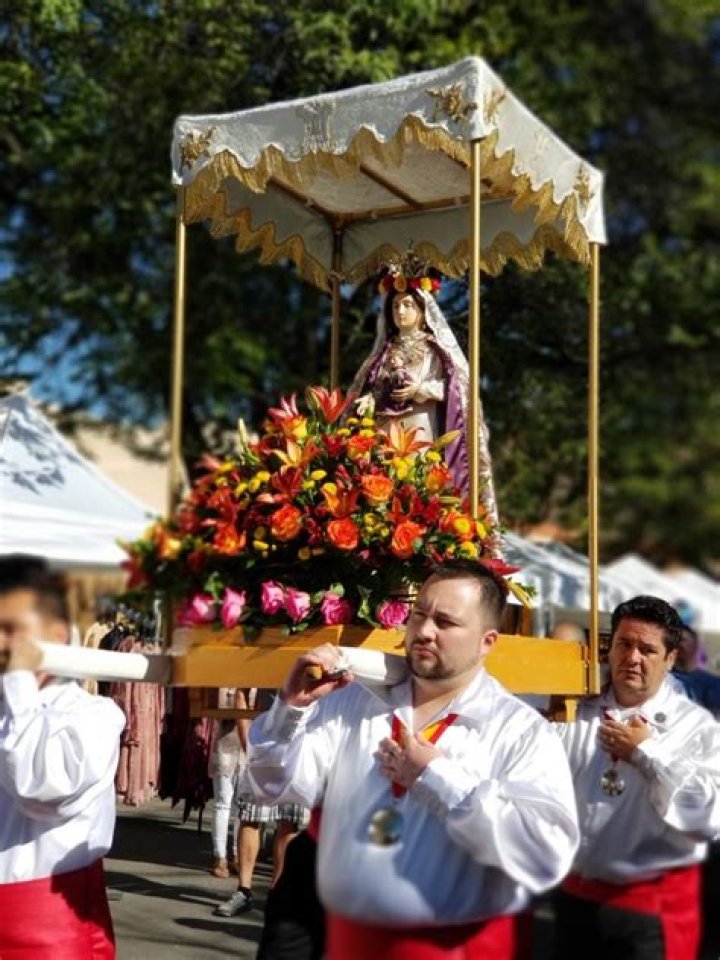 Fiesta Parade seeks past court members for ’23 parade