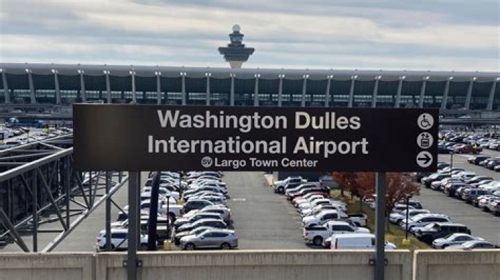 Flights at Reagan National, Dulles airports resume after being halted by air traffic control woes