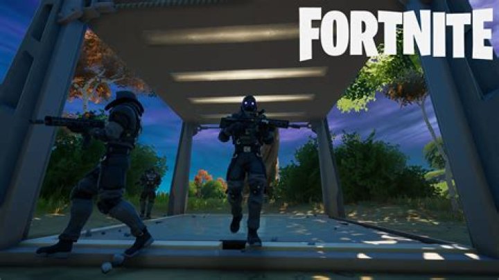 Fortnite: How to Collect an Access Card from IO Guards
