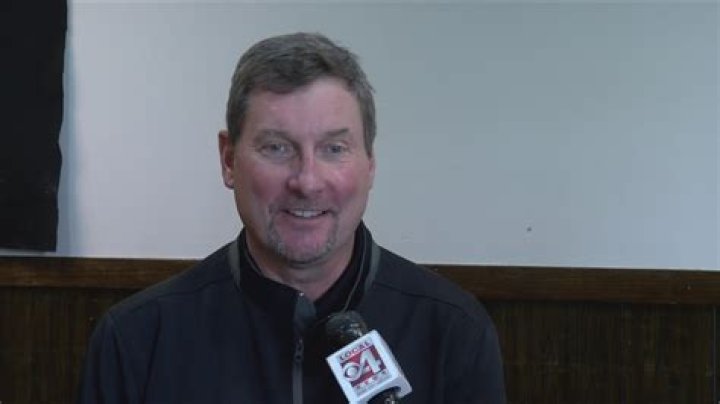 Fox 18 Sports Sunday: Iowa great Bobby Hansen