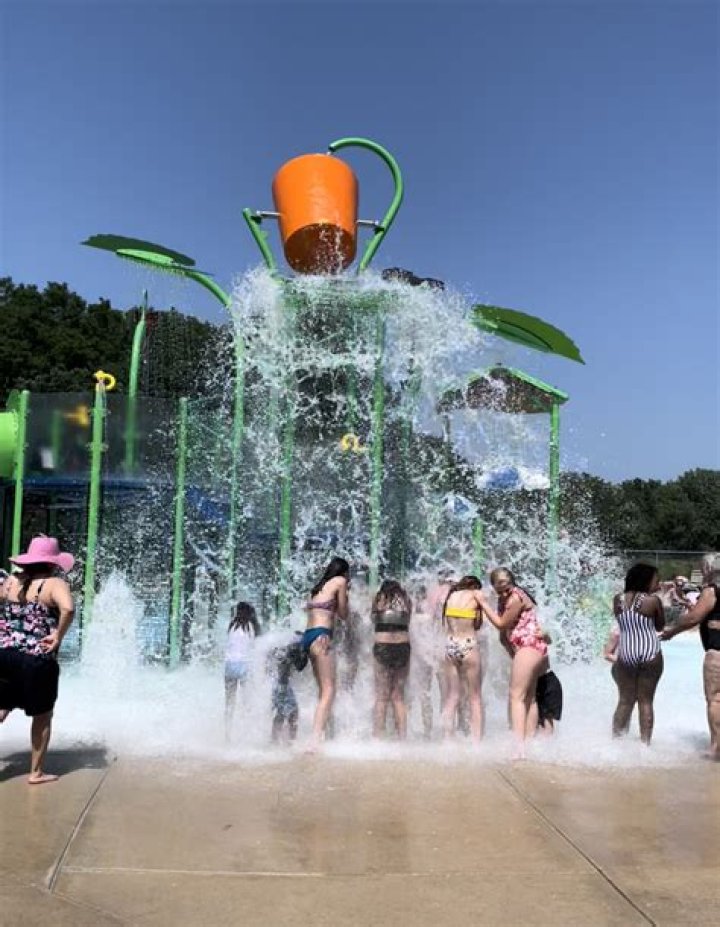 Galesburg aquatic facilities open for summer