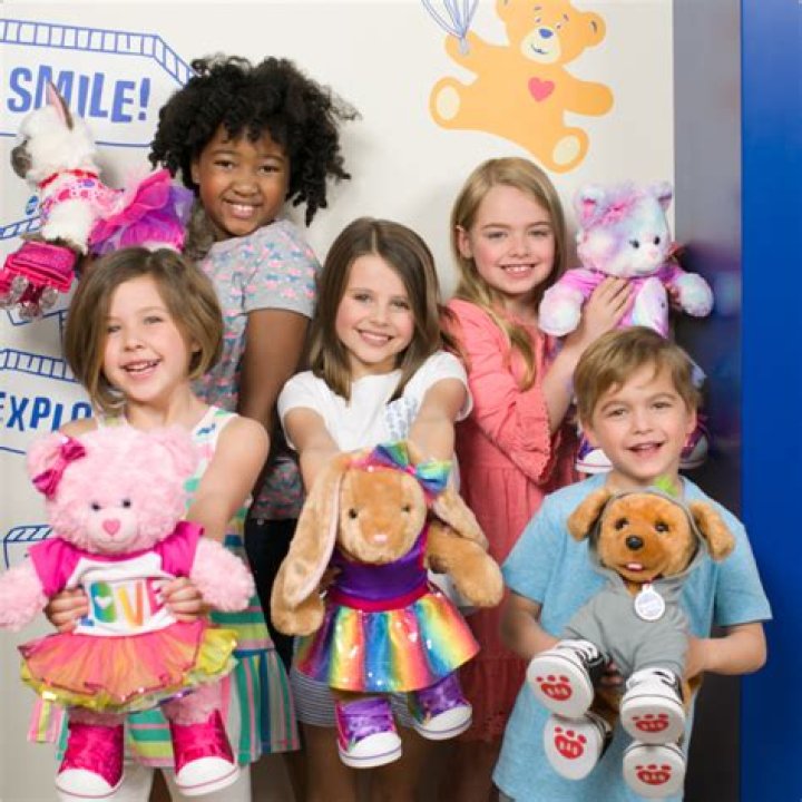 Girl left in tears after Build-A-Bear party as school mate's mum forces kids to hand bears over