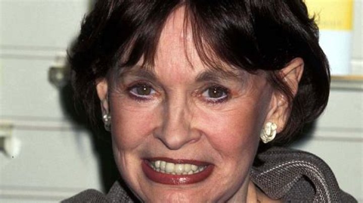 Gloria Vanderbilt’s sons and grandchildren: How many did she have?