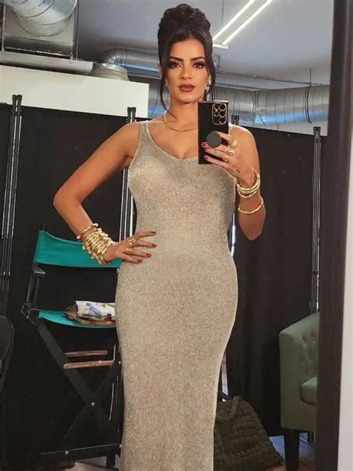 Golnesa Gharachedaghi Wiki, Biography, Net Worth, Age, Family, Facts and More