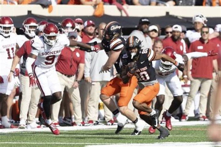 Gordon runs for 137 yards, 2 TDs as Oklahoma St. tops No. 10 Oklahoma to win last scheduled Bedlam