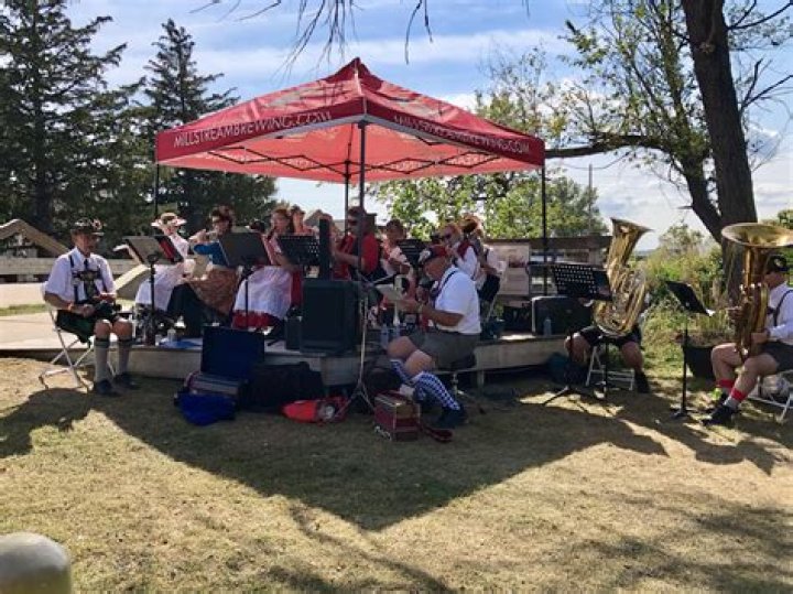 Guttenberg German Band will play outdoor concert Oct. 3 in Davenport