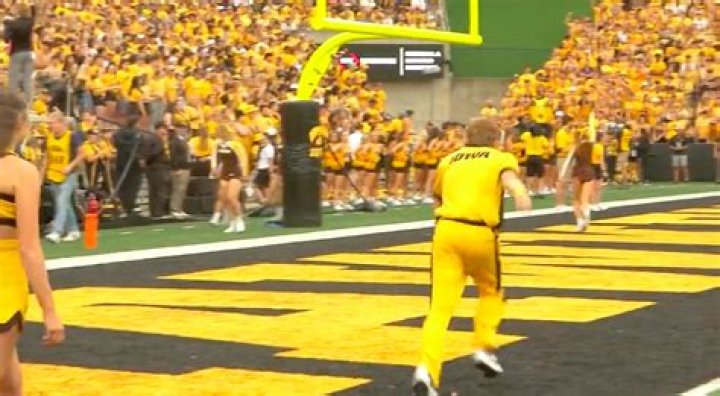 Hawkeyes end 3-game skid | OurQuadCities