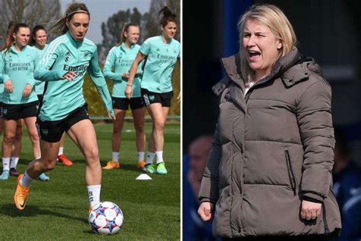Hayes predicts dramatic title race finish with Chelsea’s battle for WSL supremacy with Arsenal going to the wire