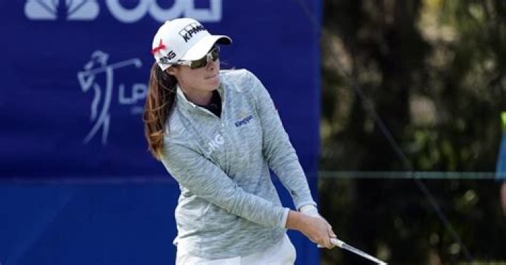 Henderson’s torrid start sparks 4-shot lead at LPGA opener