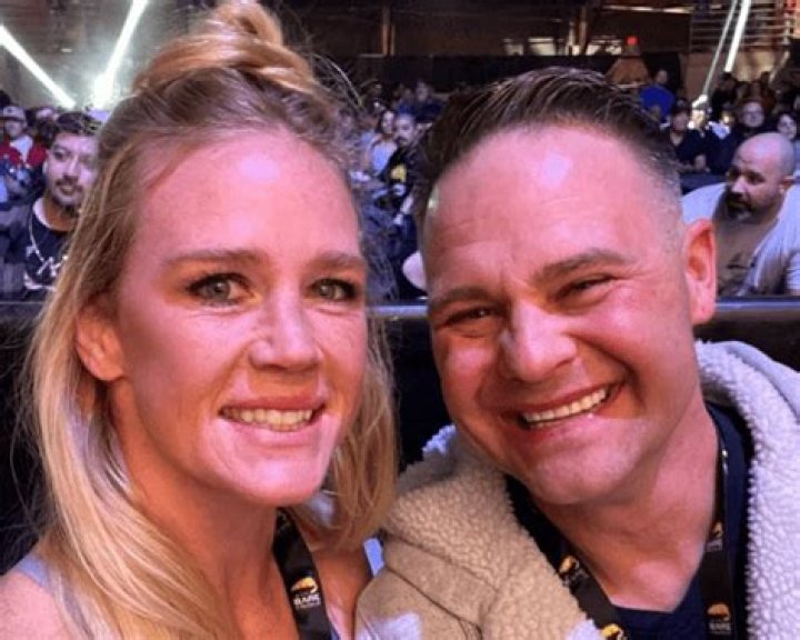 Holly Holm (UFC Fighter) Transgender Rumors Debunked! Divorce, Net Worth (2023), Fight With Ronda Rousey And More