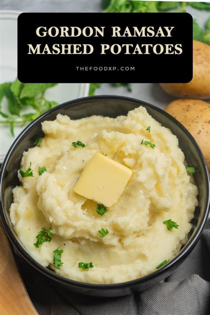 How does Gordon Ramsay make mashed potatoes?