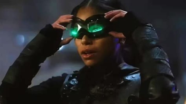 How Gotham Knights Crafted Their Own Robin Costume (& How Much Was Bird-Inspired)