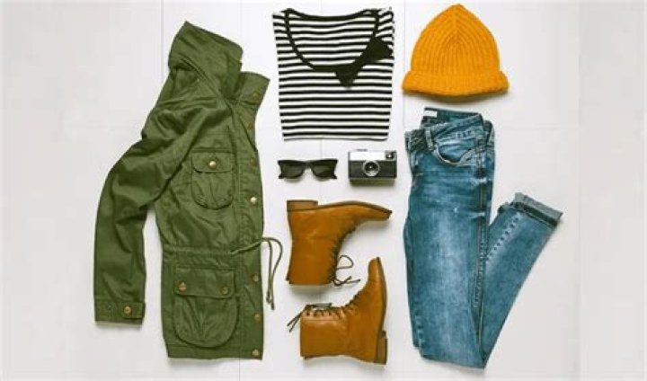 How to photograph clothing laying flat