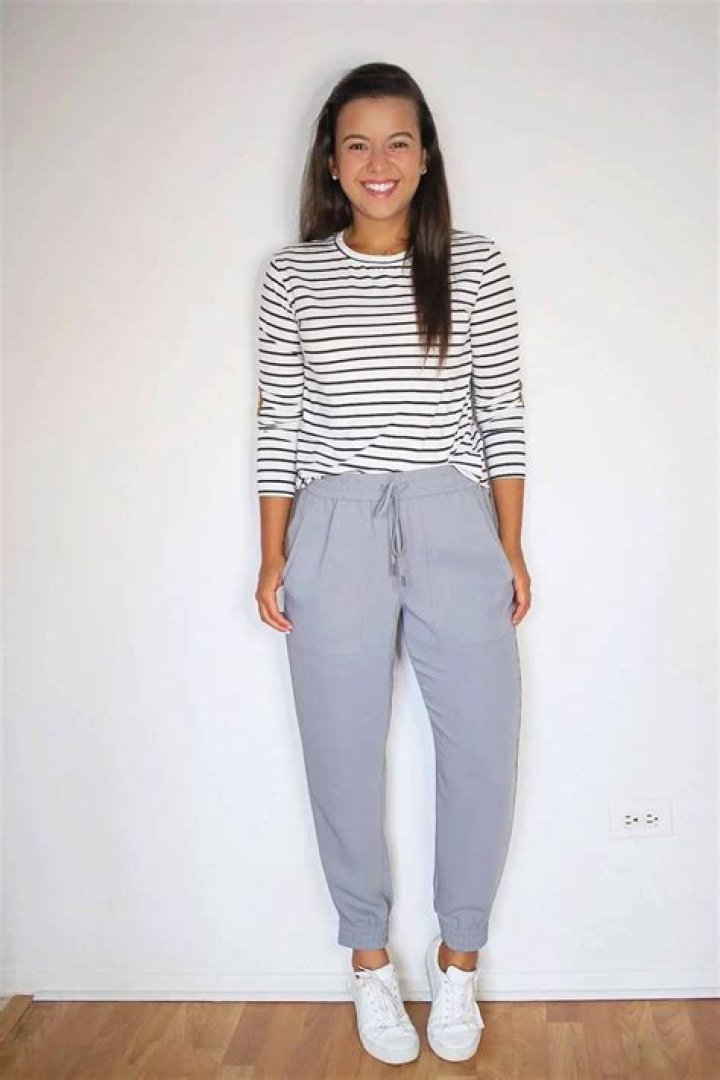 How to style jogger pants