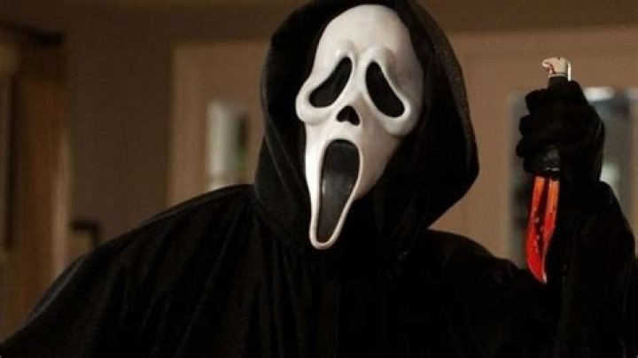 How Wes Craven Messed With The Actors On Set Of The Scream Movies
