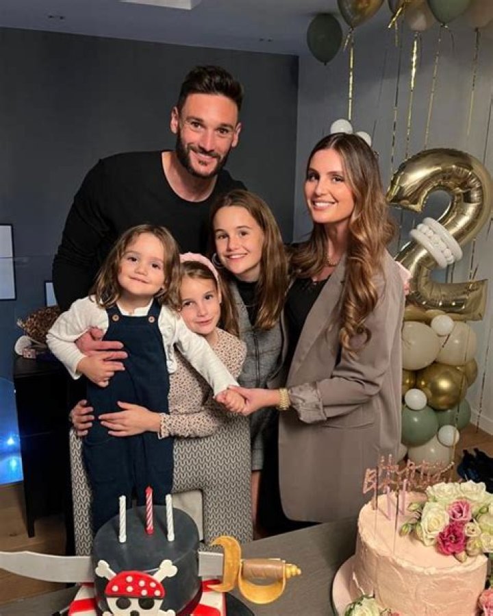 Hugo Lloris Parents, Family, Origine, Wife, Children, Wiki, Net Worth