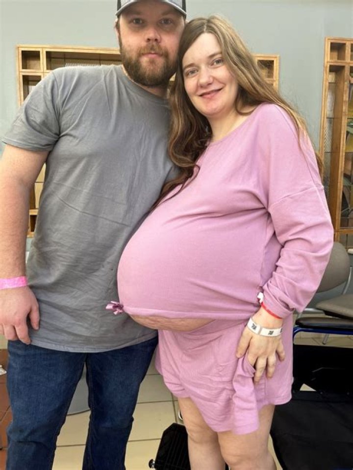 I’m a curvy mum with big boobs and thick thighs - haters say clothes make me look big, but that’s the whole point