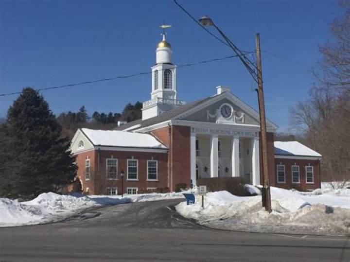 I Went To The Town Stars Hollow Is Based On & You Guys, It's Simply Fantastic — PHOTO