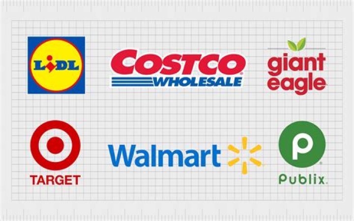 I work at grocery stores – customers drive me crazy, here's why you need to pay attention to uniforms