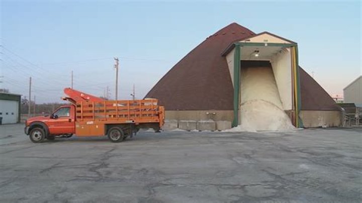 Illinois RiverWatch calls for volunteers to safeguard waterways from road salt