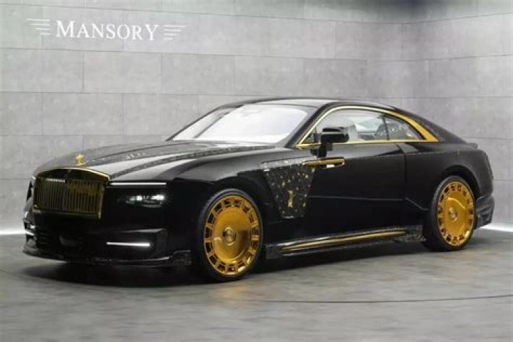 Inside Anthony Joshua's amazing car collection, from top-of-the range Range Rover to riding in a £600k Rolls-Royce limo