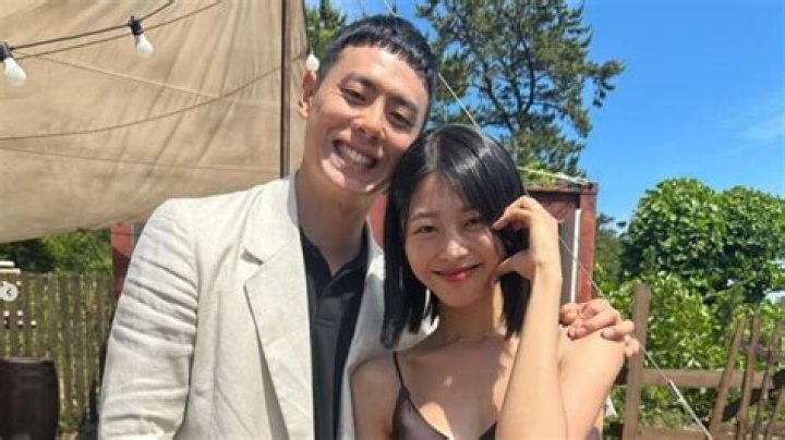 Instagram Post’s Sparks: If Single’s Inferno Stars Hye Seon and Gwan Hee Secretly a Couple?