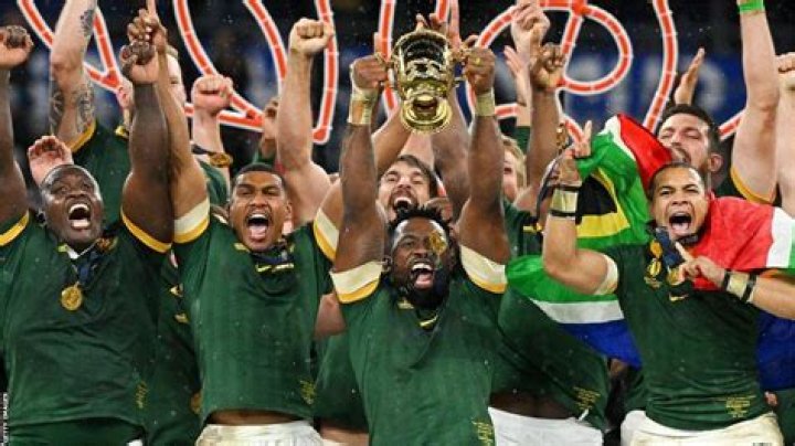Ireland 82-8 Romania LIVE RESULT: Irish go score crazy as they put Romanians to sword in Rugby World Cup - reaction