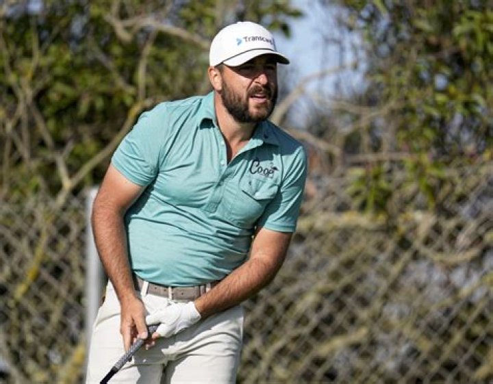Jaeger eagles final hole for an 8-under 64 and a 1-shot lead in the Farmers Insurance Open