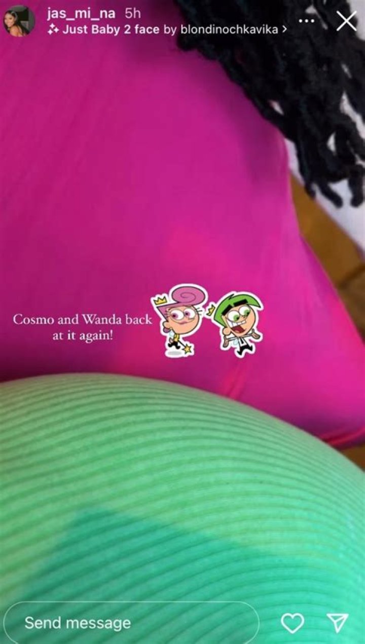 Jasmina Outar and Katina Goode channel Cosmo and Wanda in pink and green
