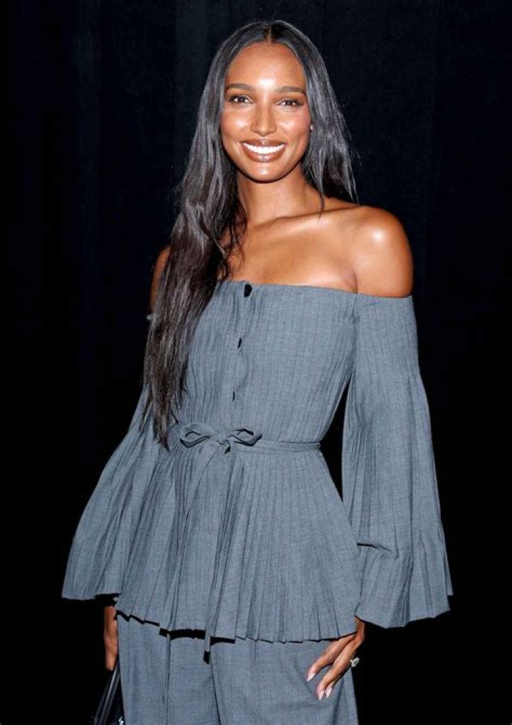 Jasmine Tookes Ethnicity: Exploring the Diverse Ancestry of the Victoria’s Secret Angel!