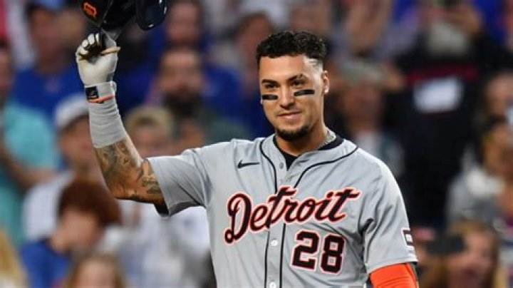 Javier Báez Bio : Net Worth [2023 Update]