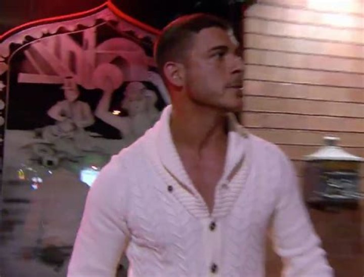 Jax Taylor’s Chunky Knit Sweater Is An Important ‘Vanderpump Rules’ Relic, So Of Course It’s Framed — VIDEO