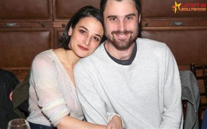 Jenny Slate Boyfriend, Net Worth, Age, Ethnicity, Height & Instagram
