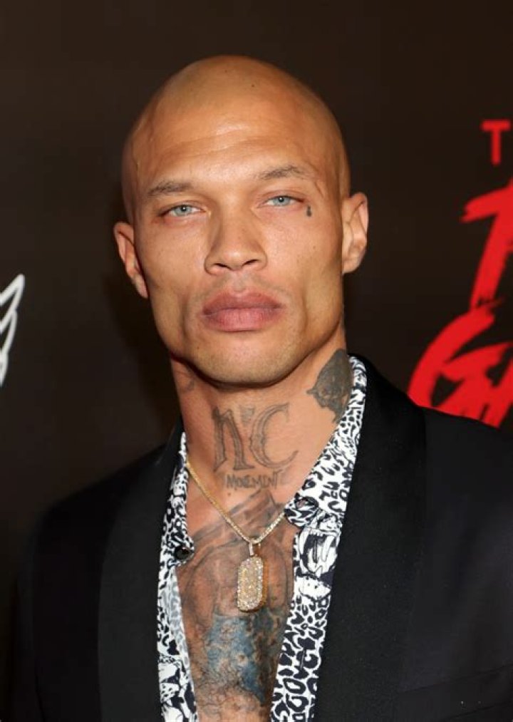 
John Meeks
Net Worth
