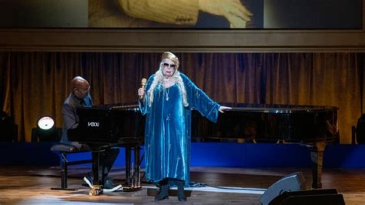 Joni Mitchell honored with Gershwin Prize at tribute concert